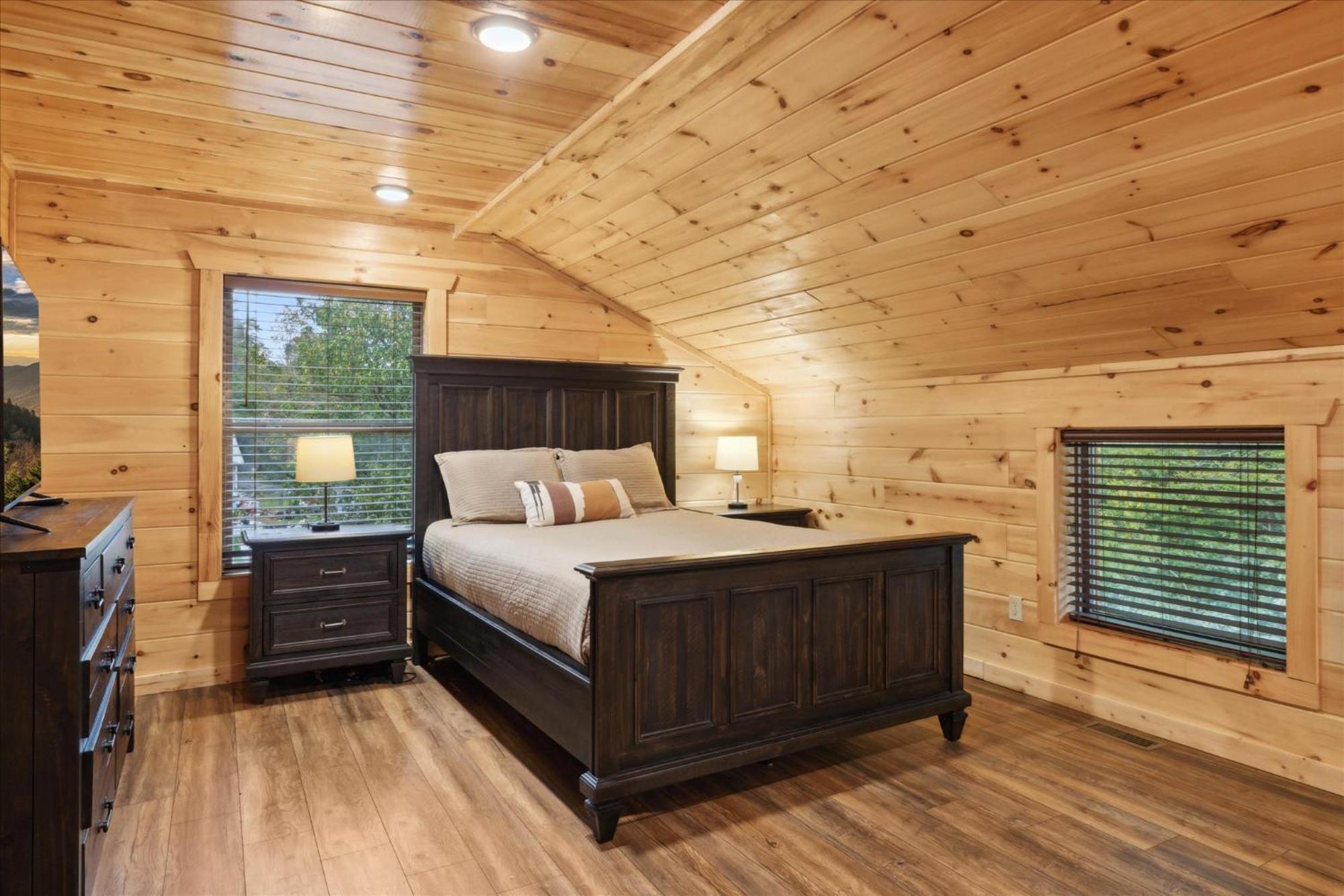 Hot Tub Fire Pit Game Room Theater Easy Access Sleeps 12 - Black Bear Lodge Pigeon Forge Exterior foto