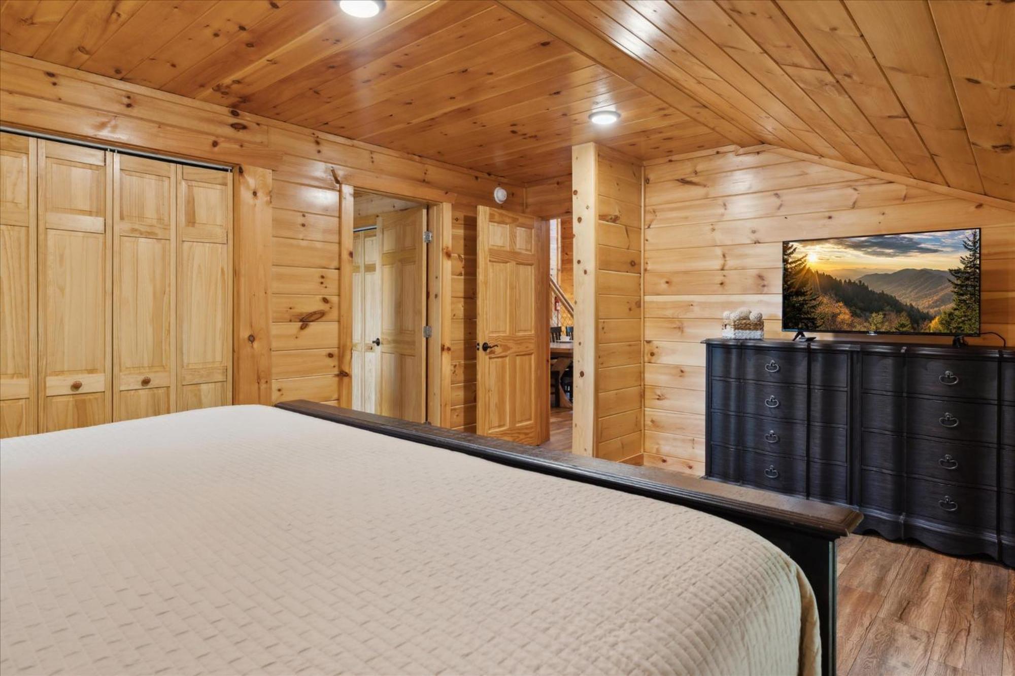Hot Tub Fire Pit Game Room Theater Easy Access Sleeps 12 - Black Bear Lodge Pigeon Forge Exterior foto